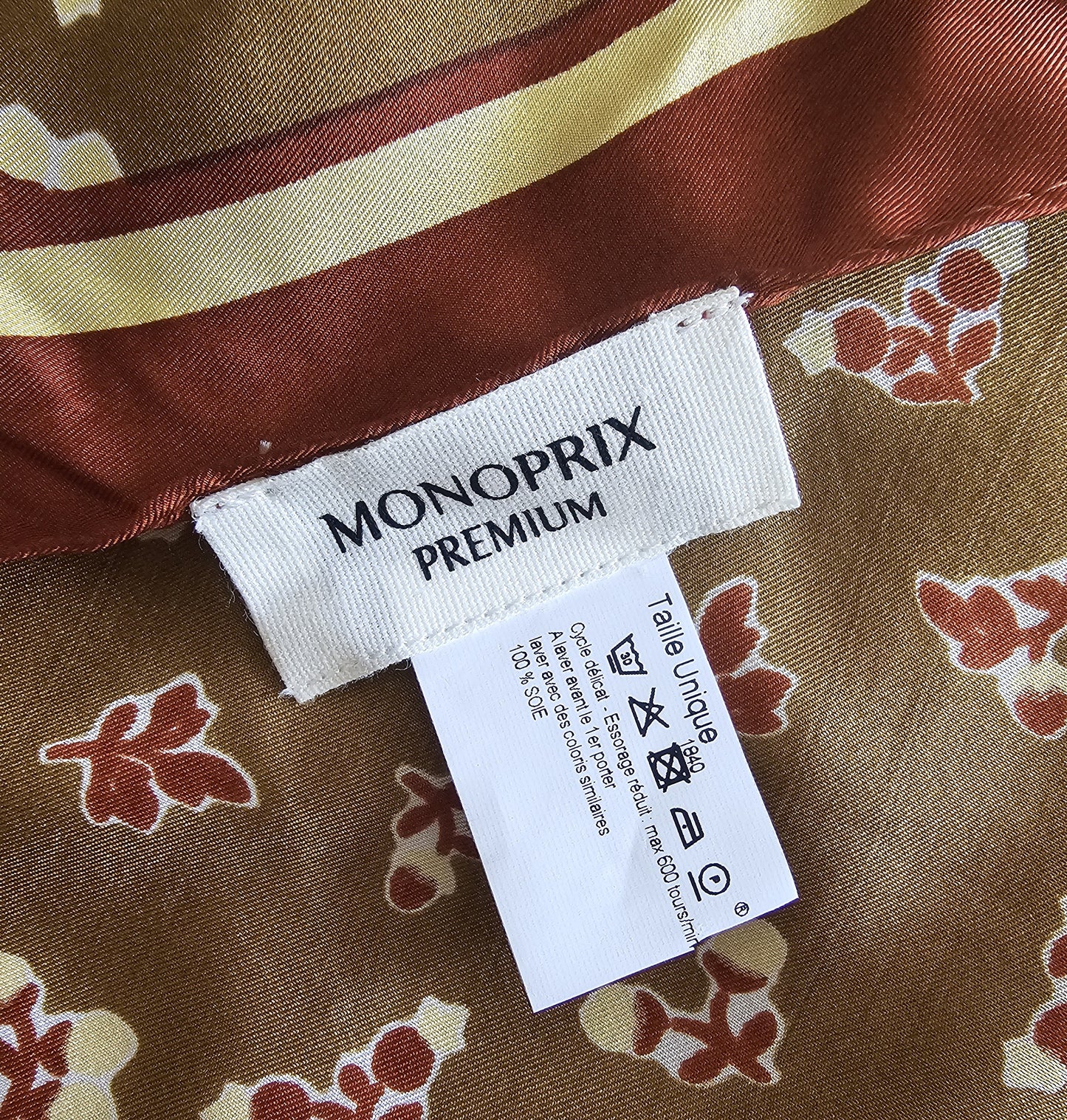 Foulard style vintage - 100% soie