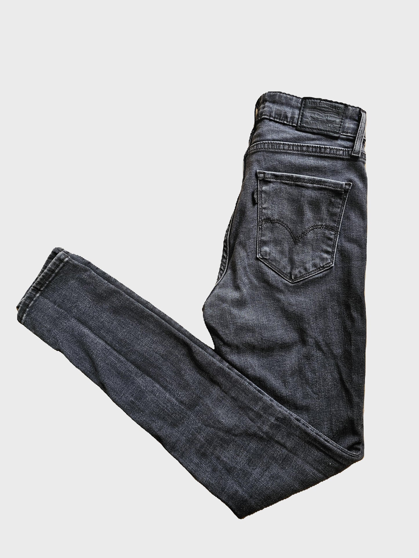 Jean Levi’s 721 High Rise Skinny - W25