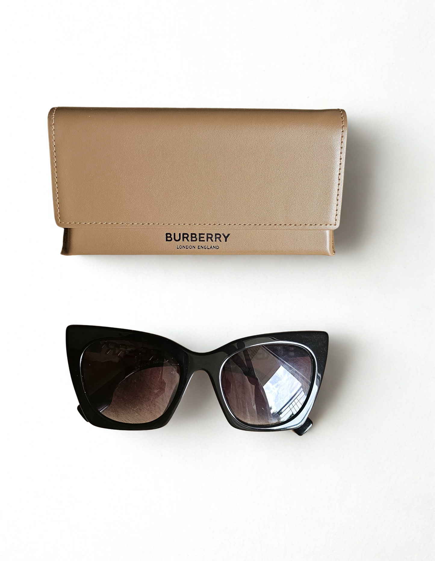 Lunettes de soleil Burberry - Papillon