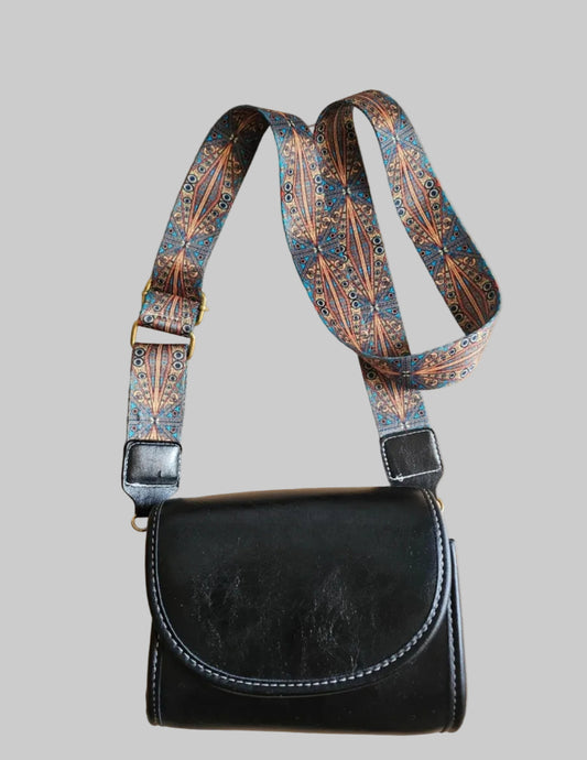 Sac bandoulière en cuir - sangle imprimée